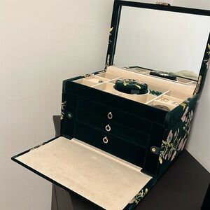 WOLF Zoe medium jewelry box